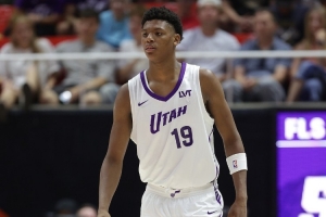 米兰体育官网-爵士主帅：NBA的日程非常紧张 贝利要建立起自己的生活规律