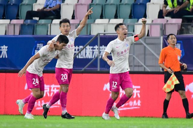 米兰体育app入口-【中超】于汉超爆射+造点巴索戈破门 国安0比2申花